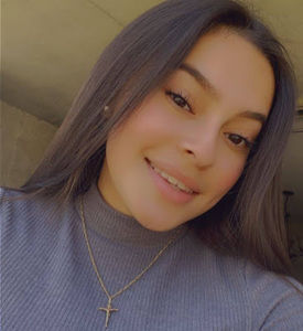 Meet your Posher, Stephanie